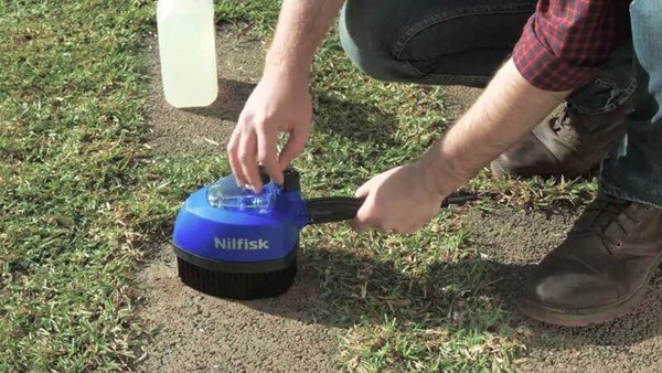 Cleaning with the Multi Brush Accessory