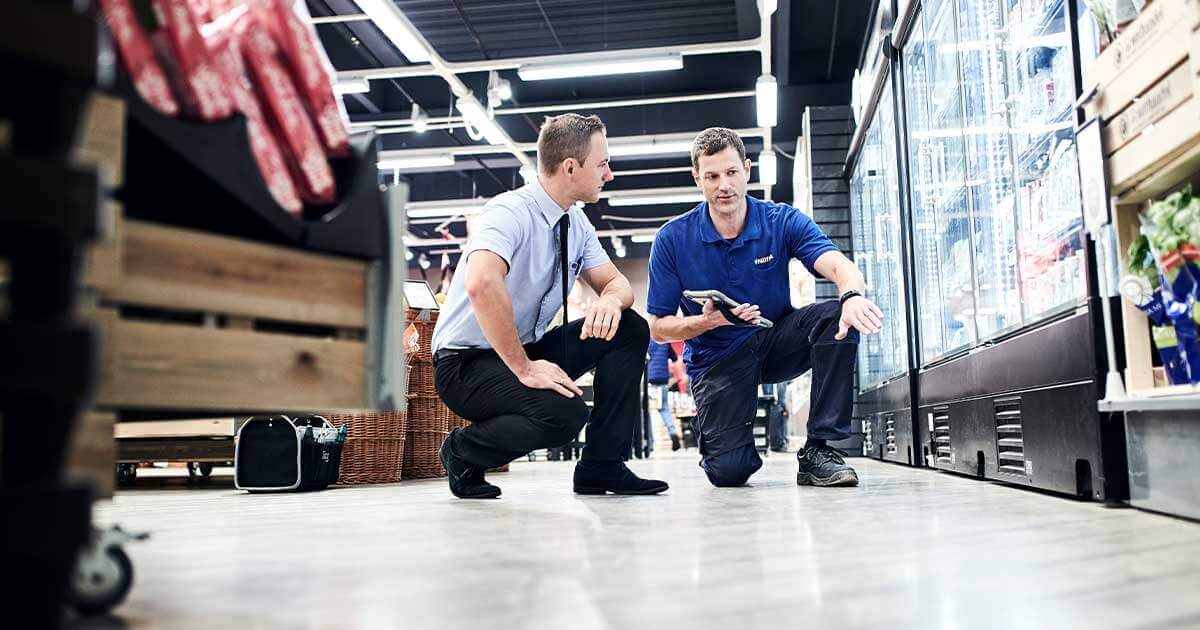Floor cleaning in retail